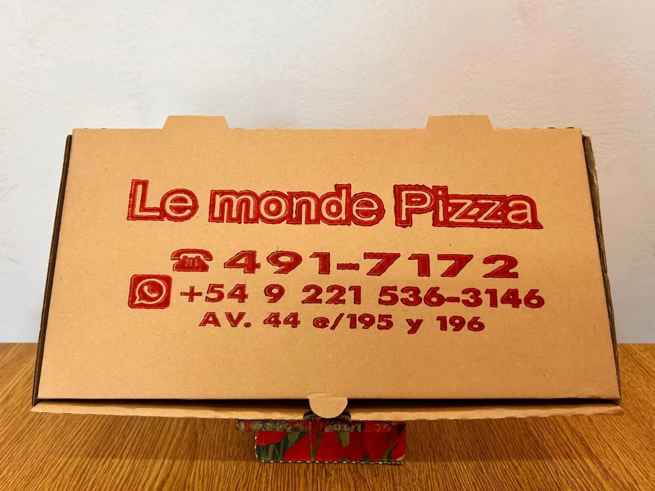 Caja por metro y medio metro